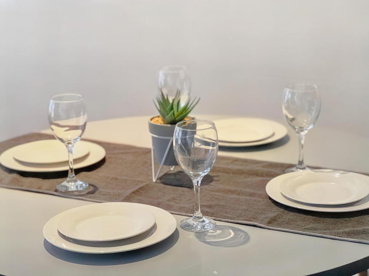 Lovely 2-Bedroom Serviced Apartment Greater London Exterior photo